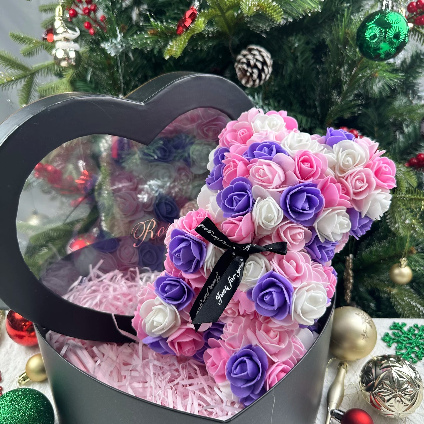 Ours en Roses Artificielles 25 cm